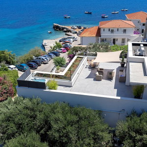 Hotel Exclusive Seafront Suites With Hot Tub cazare Jelsa