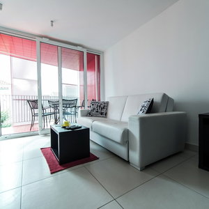 Hotel No5 Penthouse 2 Bedroom Apartment cazare Pakostane