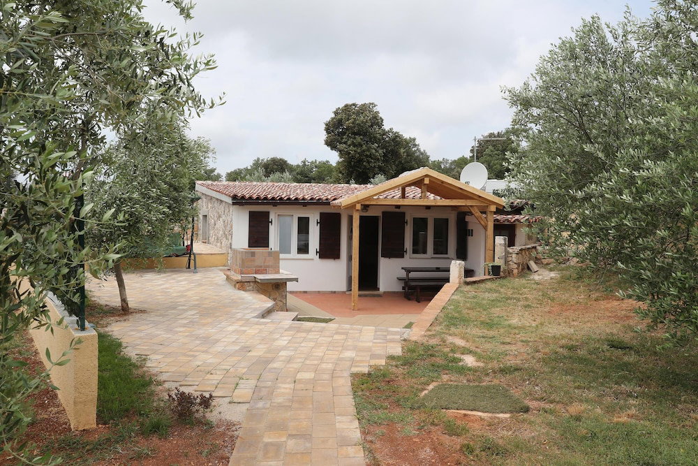 Hotel Holiday Homes Marta