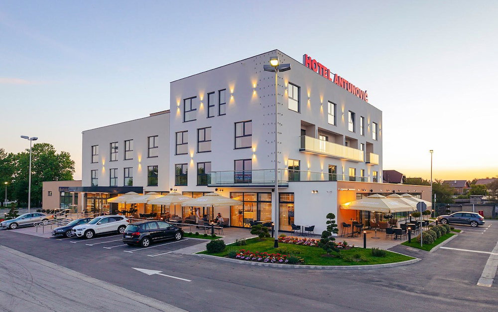 Hotel Antunovic Hotel East