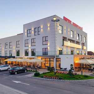 Hotel Antunovic Hotel East cazare Sesvete