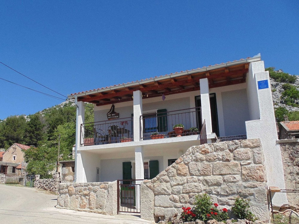 Hotel Holiday Home In Starigrad With Garden