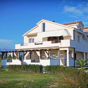 Hotel Apartment In Ljubac With Barbecue cazare Razanac