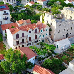 Hotel Apartments Paloc cazare Bol