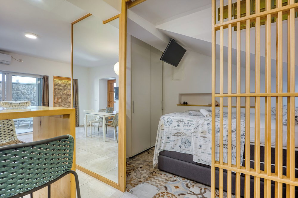 Hotel Bougainvillea Old Town Apartment /W Terrace