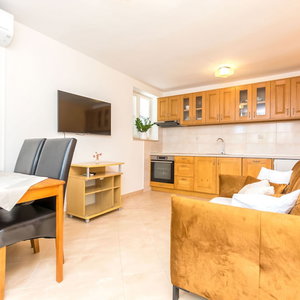 Hotel Apartments Dado cazare Lumbarda
