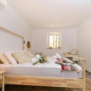 Hotel Island Villa Alba With Terrace & Grill cazare Mali Losinj