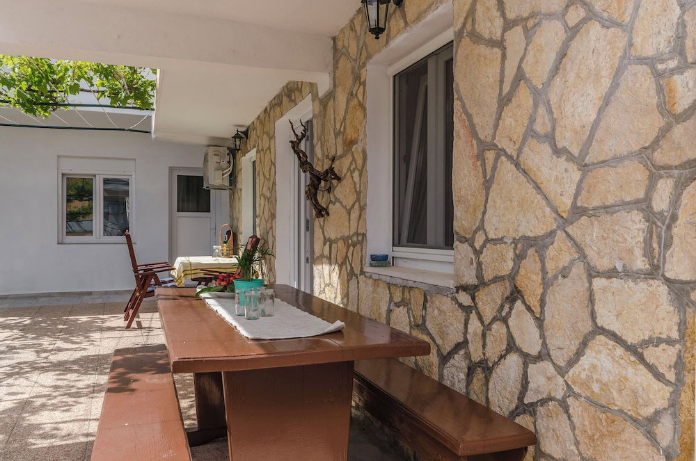 Hotel Apartments Mila Ii