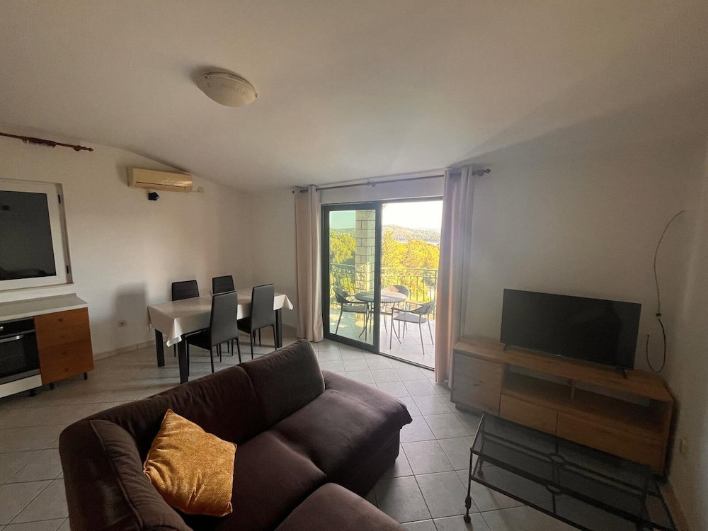 Hotel Apartment Milat