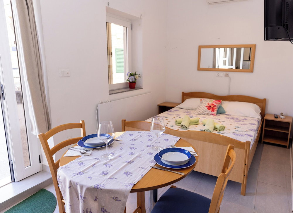 Hotel B Studio Apartment Near The Beach With Sea View
