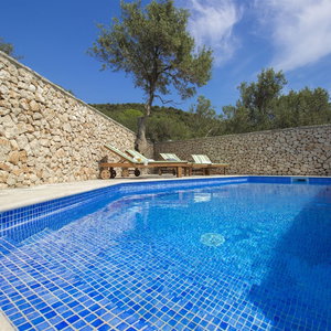 Hotel Villa Burica cazare Marina