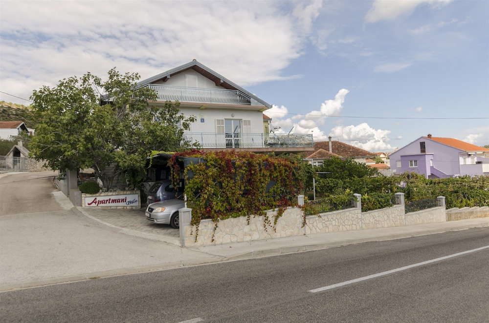 Hotel Apartments Bilo