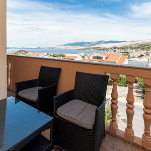 Hotel Apartments Crljenko With Sea View cazare Pag