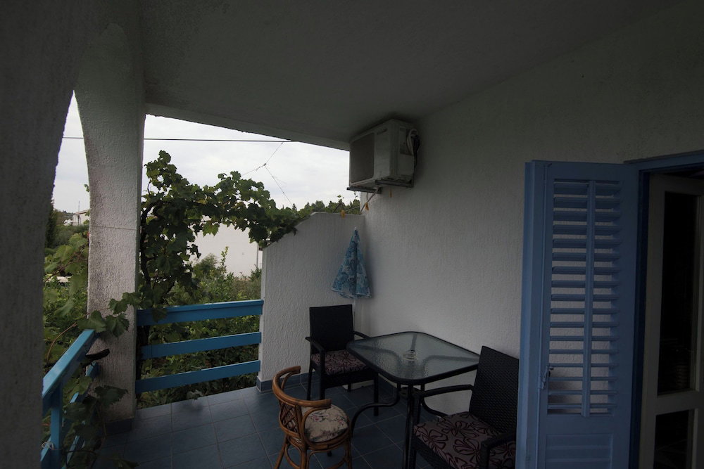 Hotel Apartments Jadranka