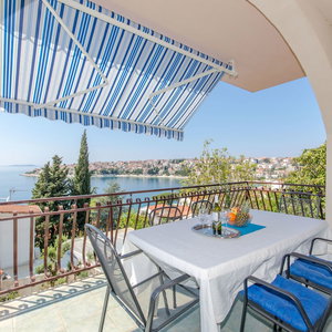 Hotel Apartments Bee Maja cazare Okrug Gornji
