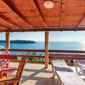 Hotel House Ivana cazare Blato