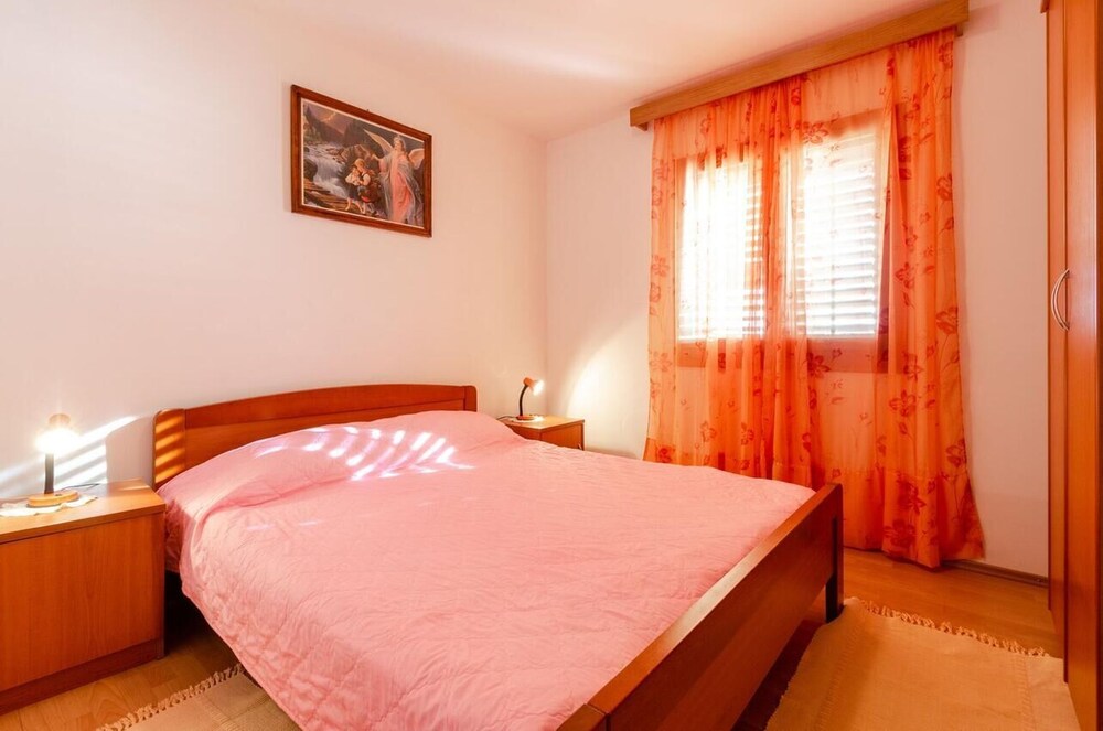 House Ivana