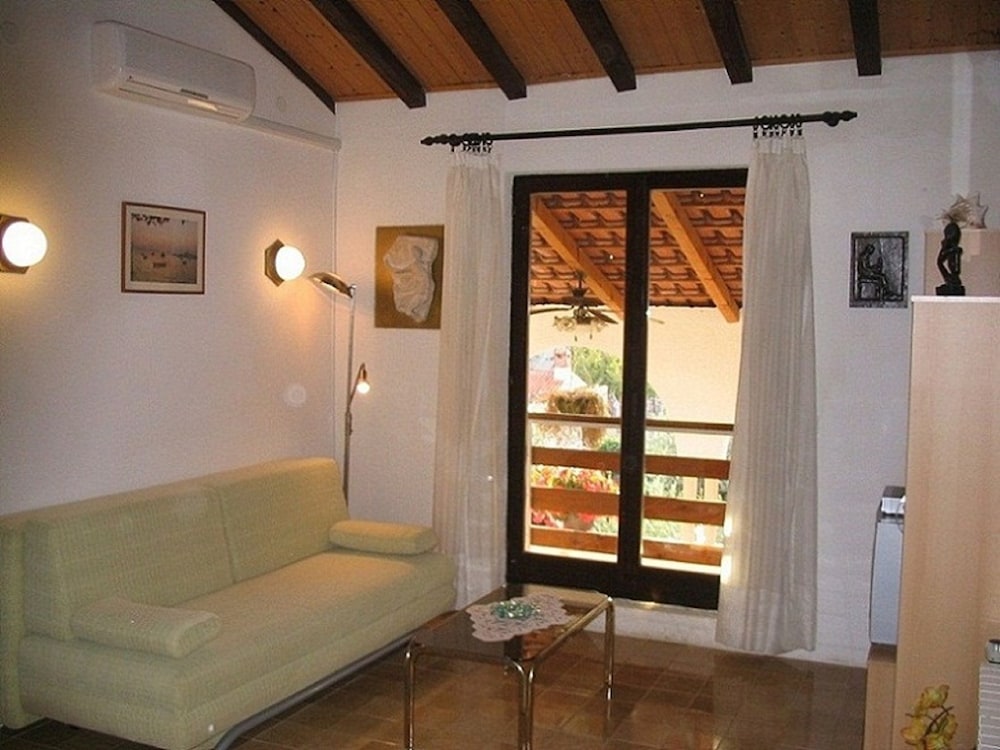 Hotel Apartments Matohanac