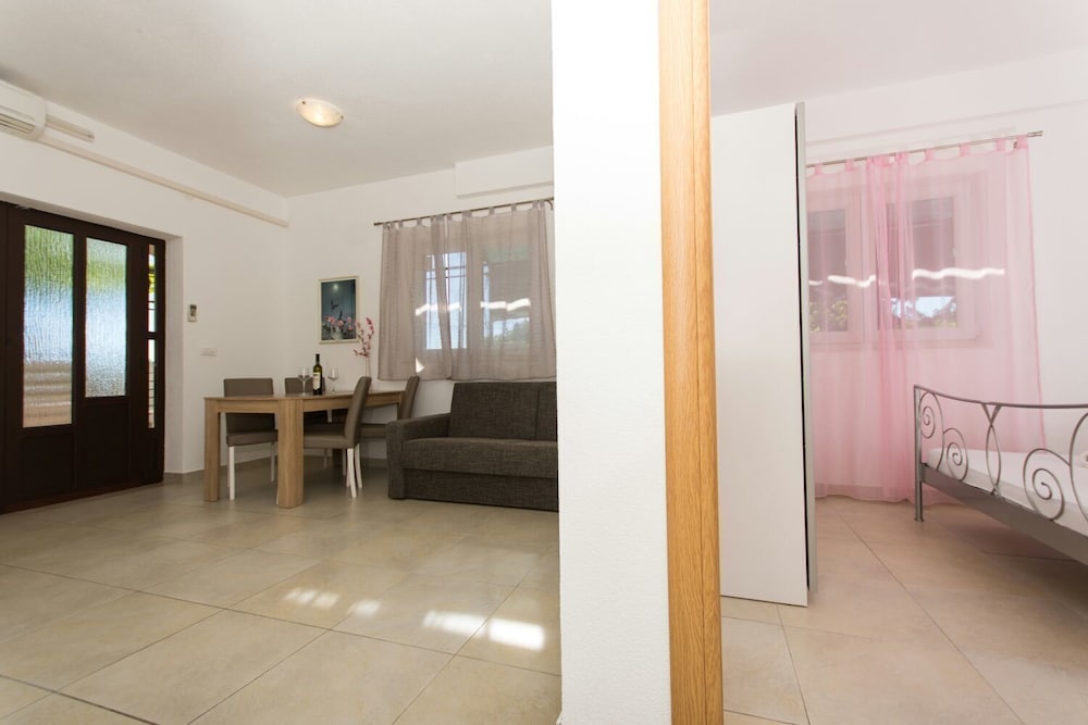 Hotel Apartment Bareta