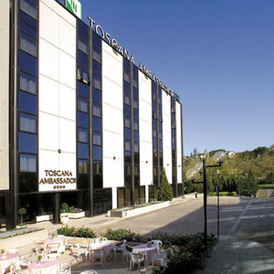 Hotel Toscana Ambassador cazare Poggibonsi