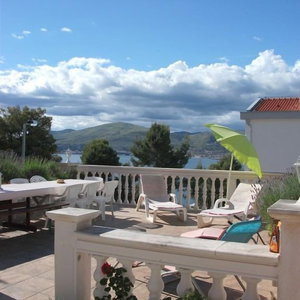 Hotel Huge Terrace With Sea View Of The Bay cazare Okrug Gornji