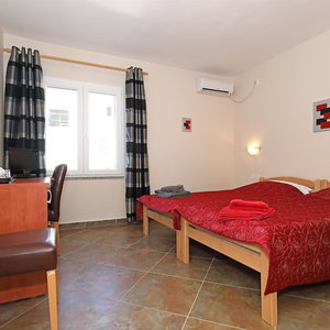 Hotel Rooms Zdravko cazare Novalja