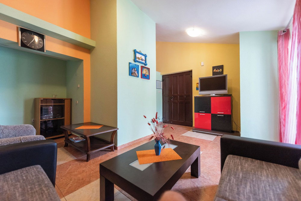 Hotel Apartments Karen