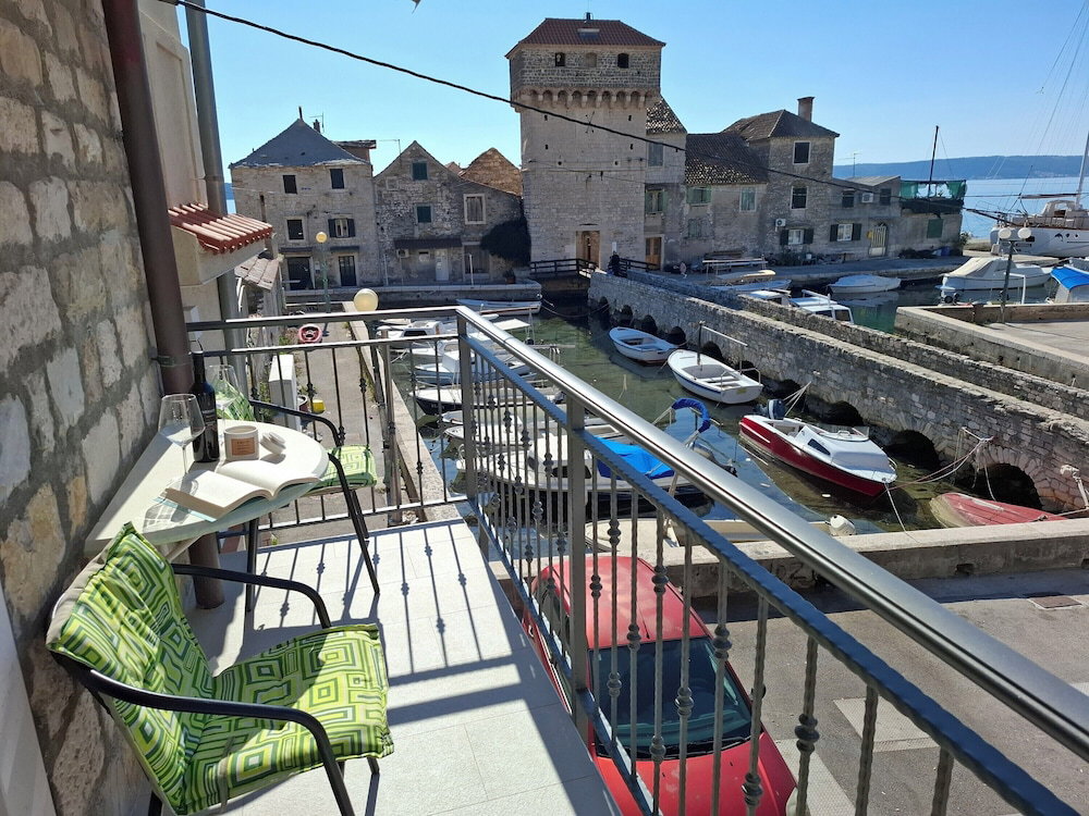 Hotel Apartments Kastilac With Sea View