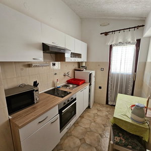 Hotel Spacious Apartment In Tribunj cazare Tribunj