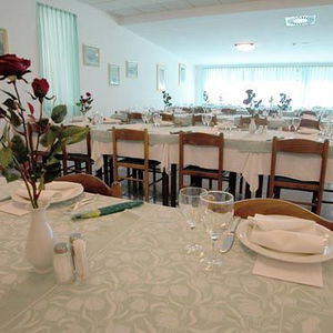 Hotel Ai Pini cazare Grado