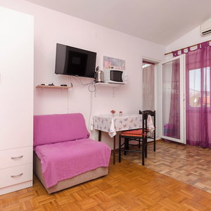 Hotel Apartments And Room Take It Easy cazare Tribunj