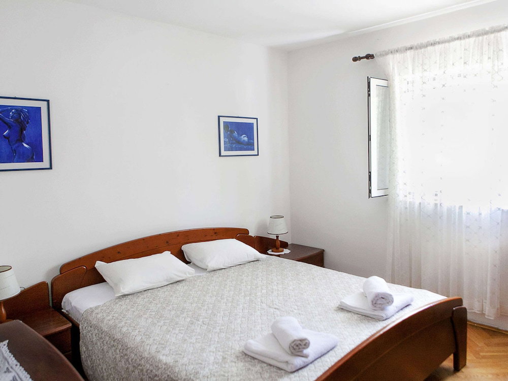 Hotel Countryside Getaway Near River & Sea