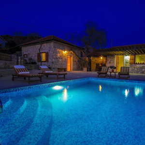 Hotel Villa Krcina cazare Marina