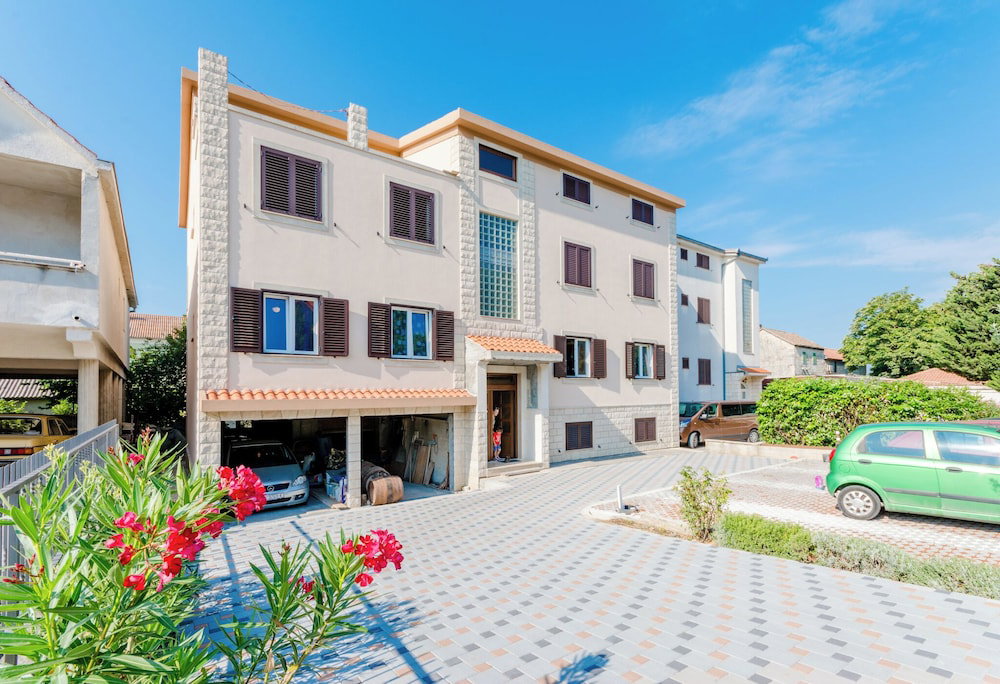 Hotel Apartment Karlo