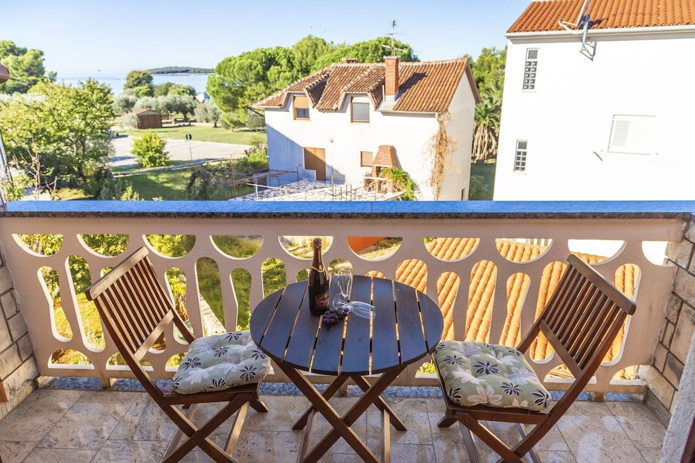 Hotel Apartments Mir