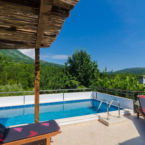 Hotel Villa Dalmatian Gem cazare Gruda