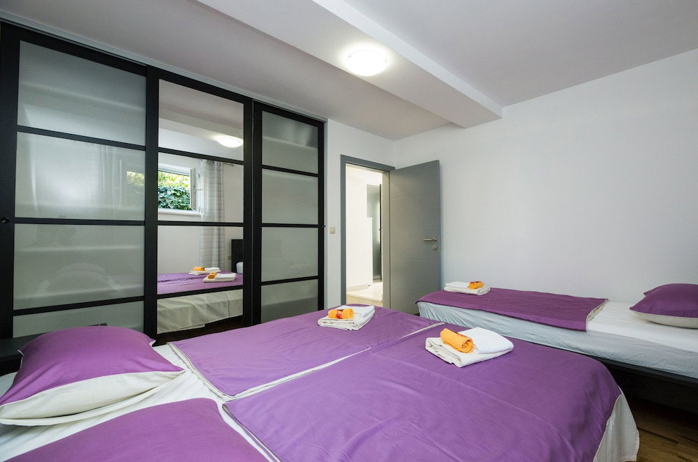 Hotel Apartments Roko