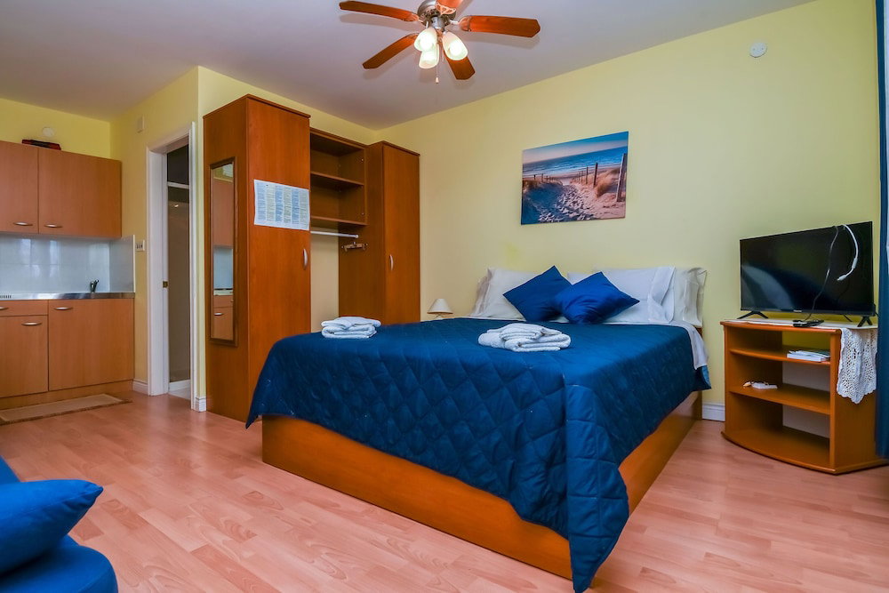 Hotel Apartments Vanessa