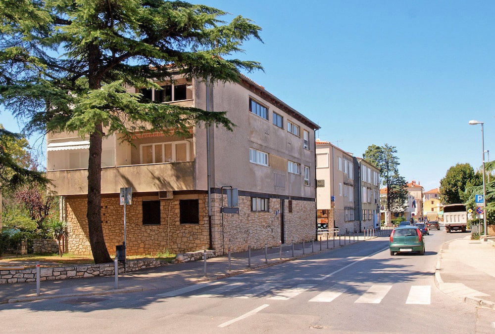Hotel Apartment 1601