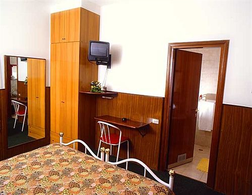 Hotel Mary