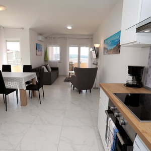 Hotel Immaculate 2-Bed Apartment In Okrug Gornji cazare Okrug Gornji