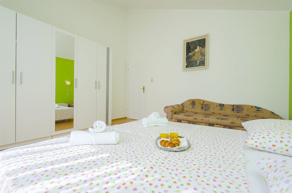 Hotel Apartments Maslina