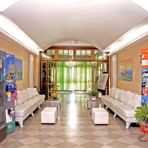 Hotel Lungomare cazare Cervia