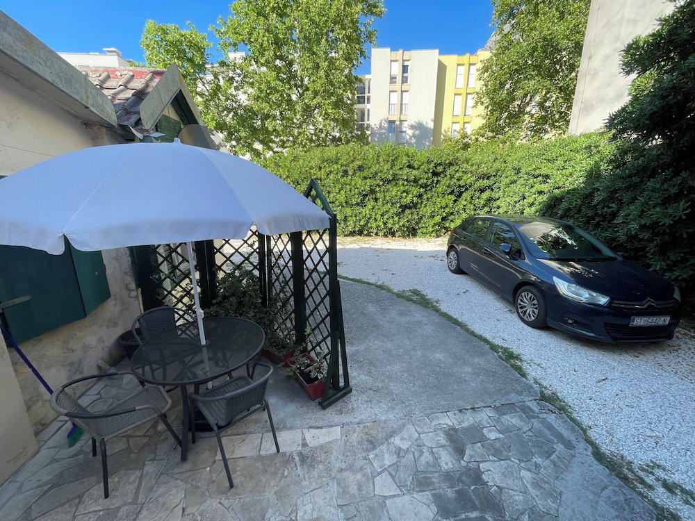 Hotel Apartments Jugo I Bura