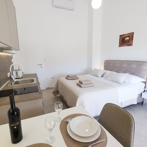 Hotel Apartments Andi cazare Sukosan