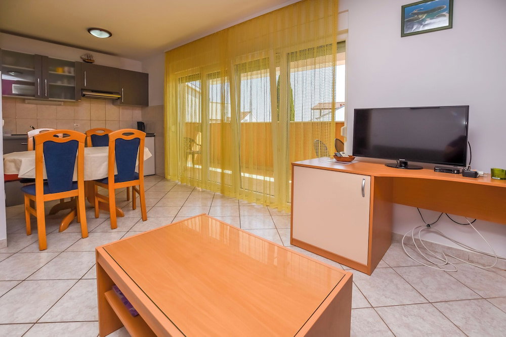 Hotel Apartments Aurel