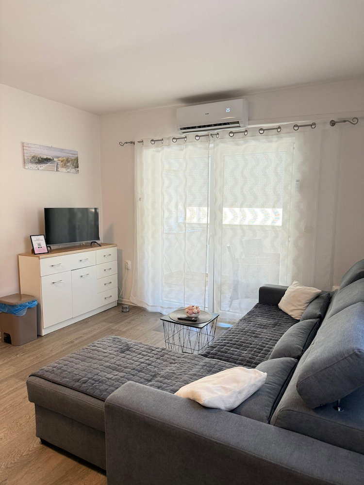 Hotel Apartment Kety
