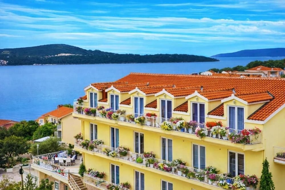 Hotel All Inclusive Villa Four Pearls