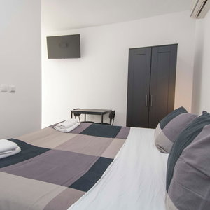 Hotel Apartments Stay Near Paklenica cazare Starigrad