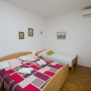 Hotel Apartment Zlatko cazare Pirovac